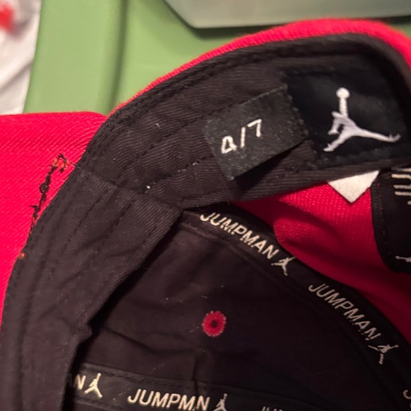 Jumpman Jordan Sz 4/7 red/orange baseball cap w/embroidery detail front & center - Picture 9 of 9